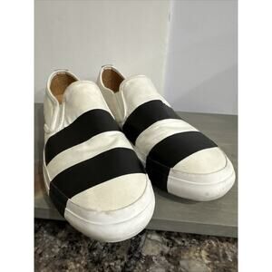 The Office of Angela Scott The Hammonds Black White Canvas Slip On Shoes Sz 8.5